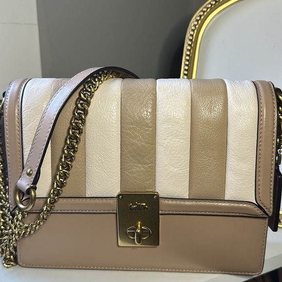 NWOT Coach Hutton Shoulder Bag with Color blocking - Picture 2 of 9